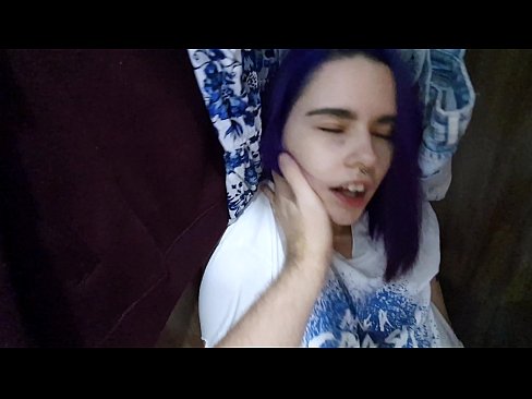 ❤️ Atopo a miña irmá no armario e axudouna a correrse ️ Vídeo de sexo a nós gl.appassistance.ru ❌️